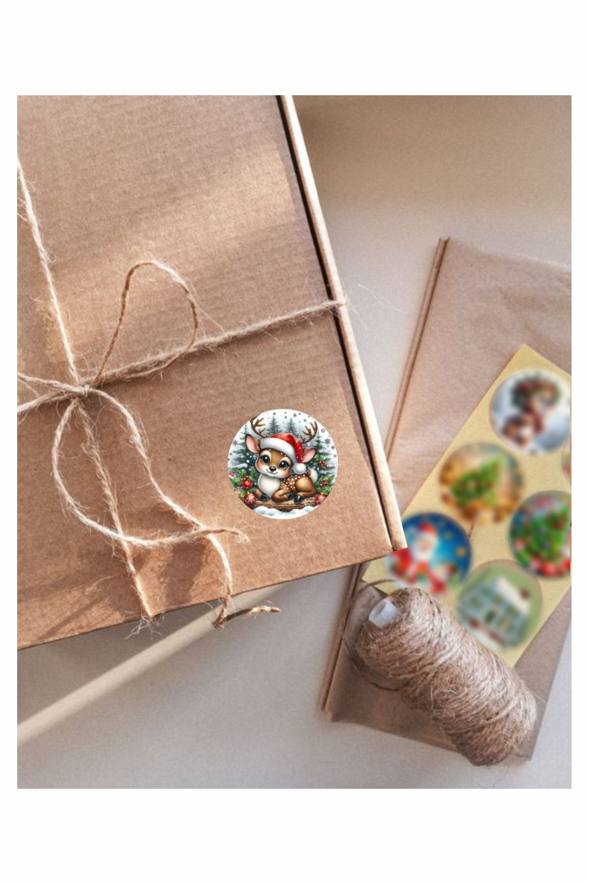 Renkli Yılbaşı Yuvarlak 24'lü Sticker Seti - Kalem, Laptop Defter Suluk Sticker