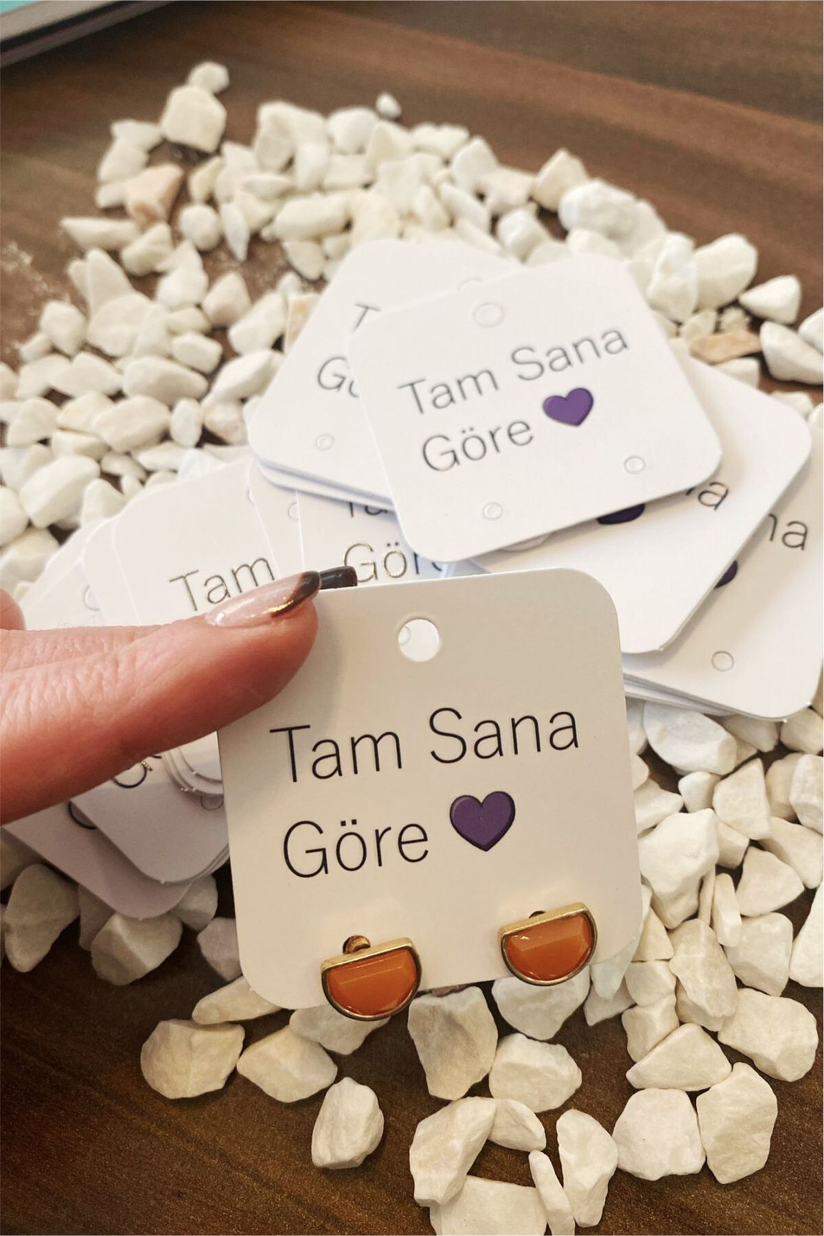 Tam Sana Göre Delikli Küpe Kartı 5x5 Cm 25 Adet