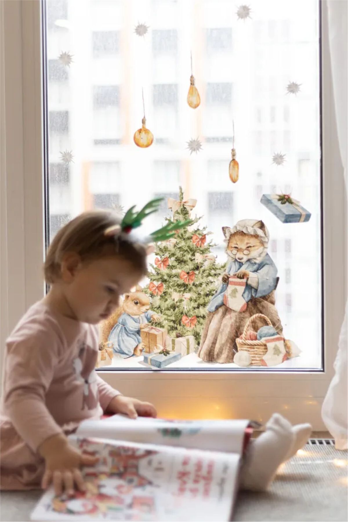 Yeni Yıl Masalı, Sevimli Yılbaşı Figürleri Sticker Seti, Kış Yılbaşı Süsü Sticker Cam Duvar Sticker